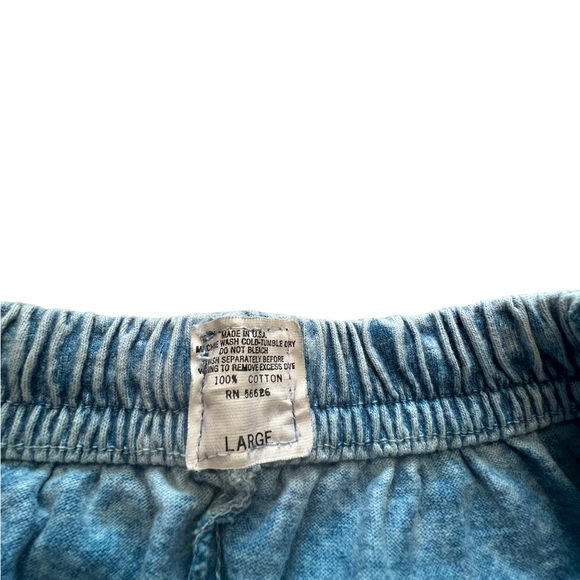 Vintage 80s Workout Shorts - Picture 4 of 5